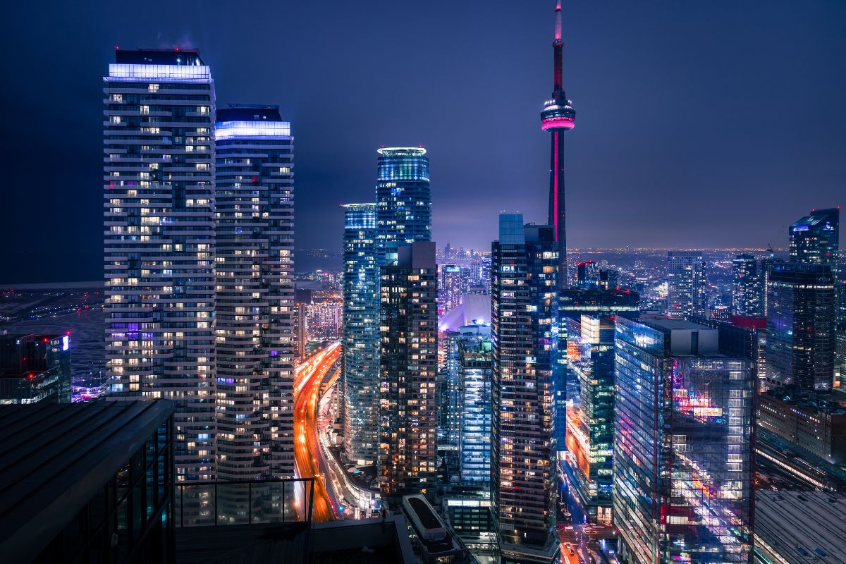 How Toronto Warehousing Supports Faster National Distribution