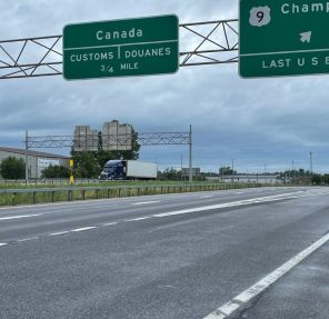 How a Toronto 3PL Can Streamline Cross-Border Deliveries